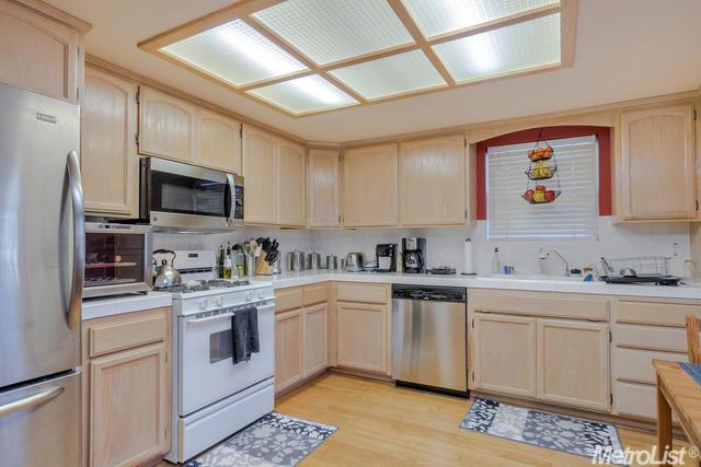 3820 Y St, Sacramento, CA 95817 photo 8