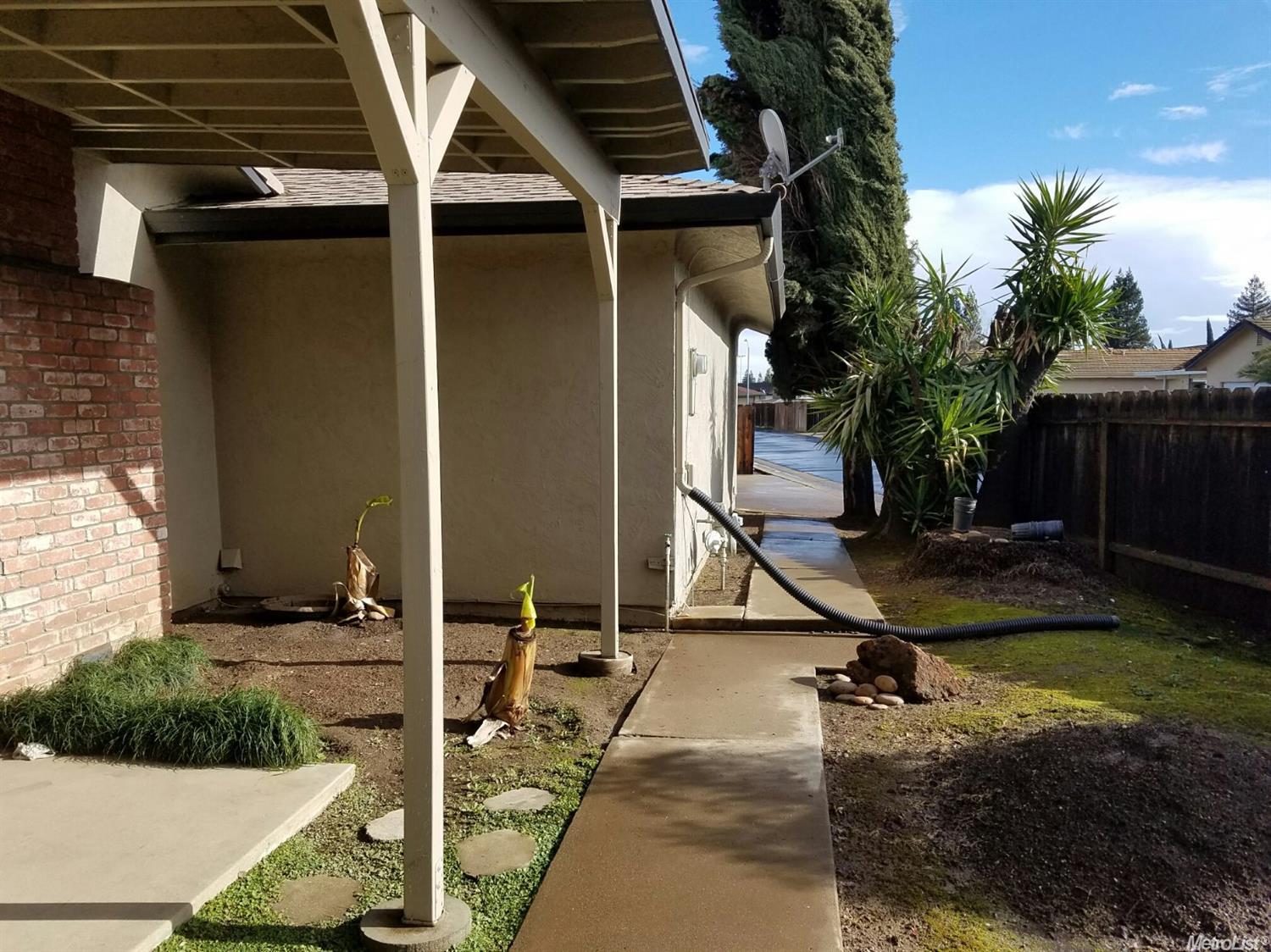 2232 Gateway Cir, Lodi, CA 95240 photo 4