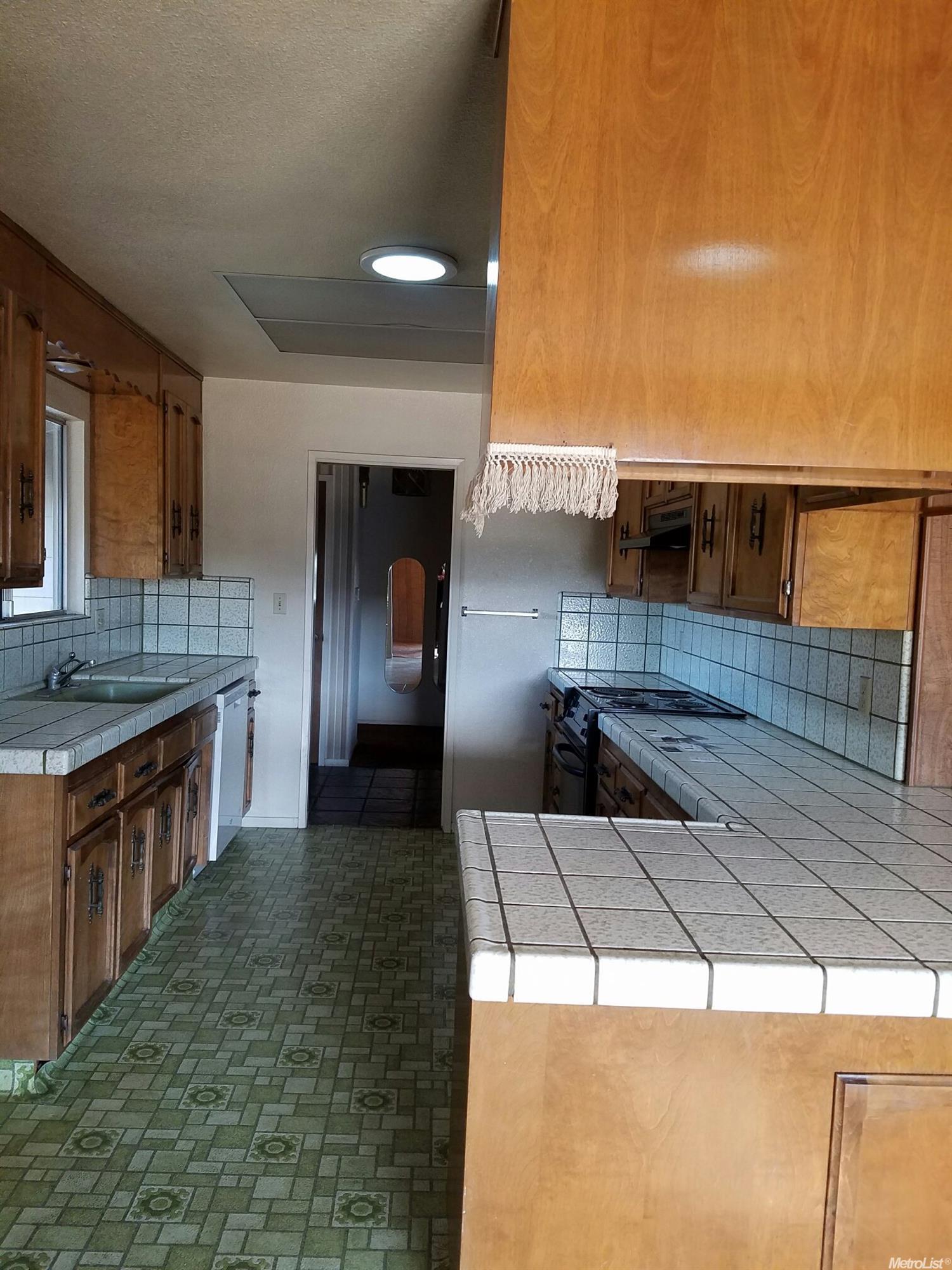2232 Gateway Cir, Lodi, CA 95240 photo 9