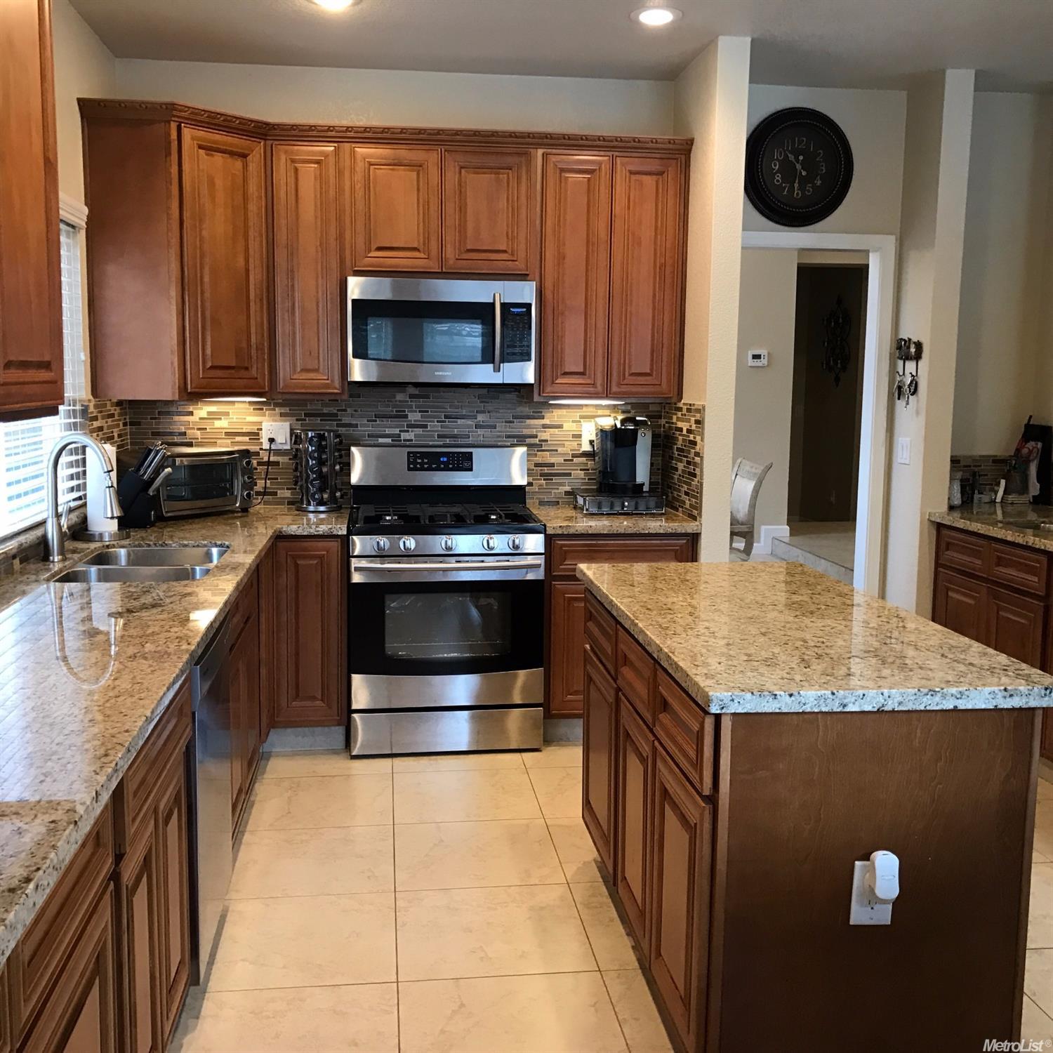 3516 Highmore Ln, Modesto, CA 95357 photo 4