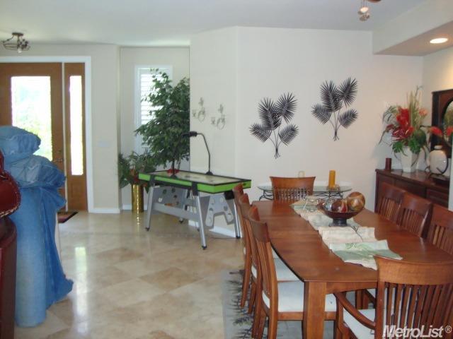 549 Terra Nova Ct, Tracy, CA 95377 photo 2