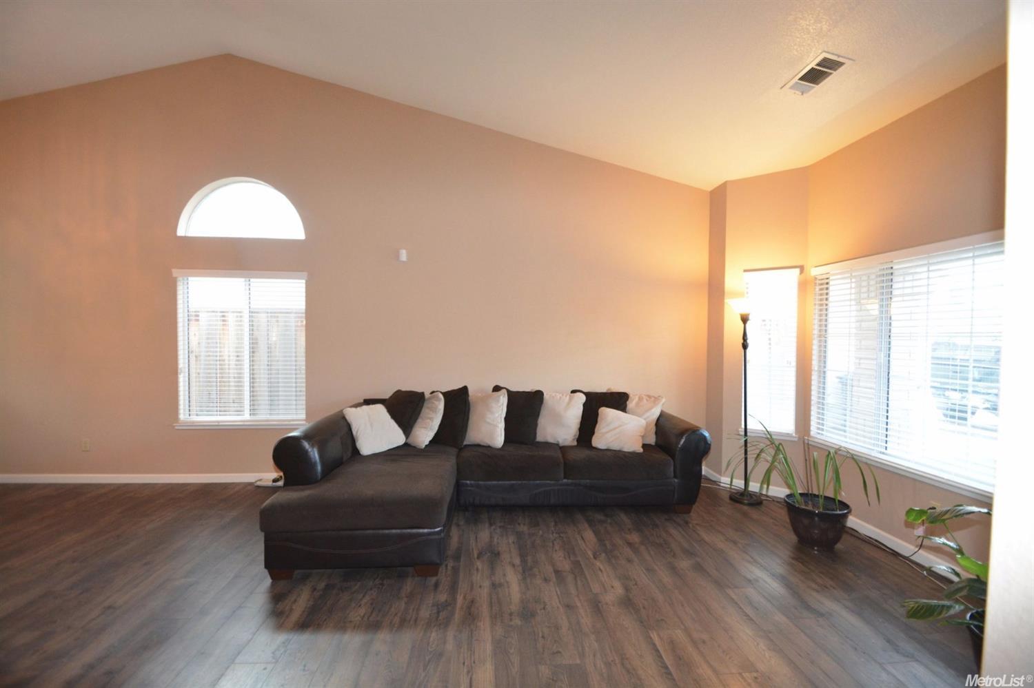 2812 Snyder Ave, Modesto, CA 95356 photo 6