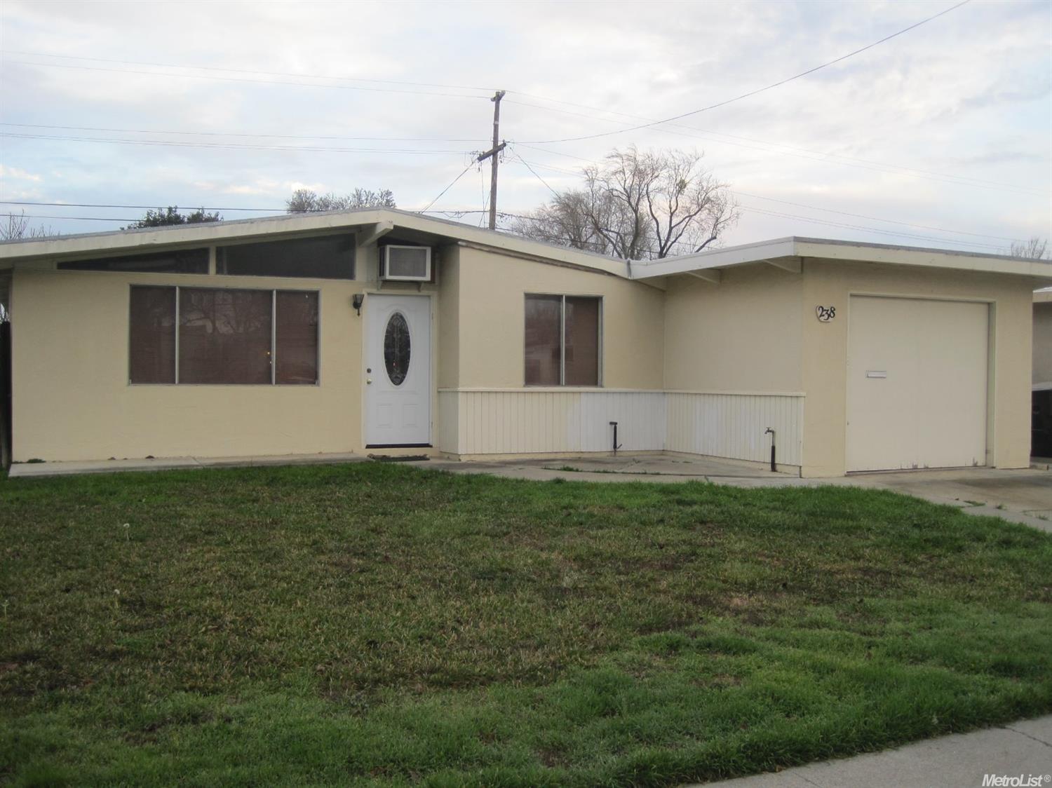 238 W 21st St, Tracy, CA 95376 photo 1