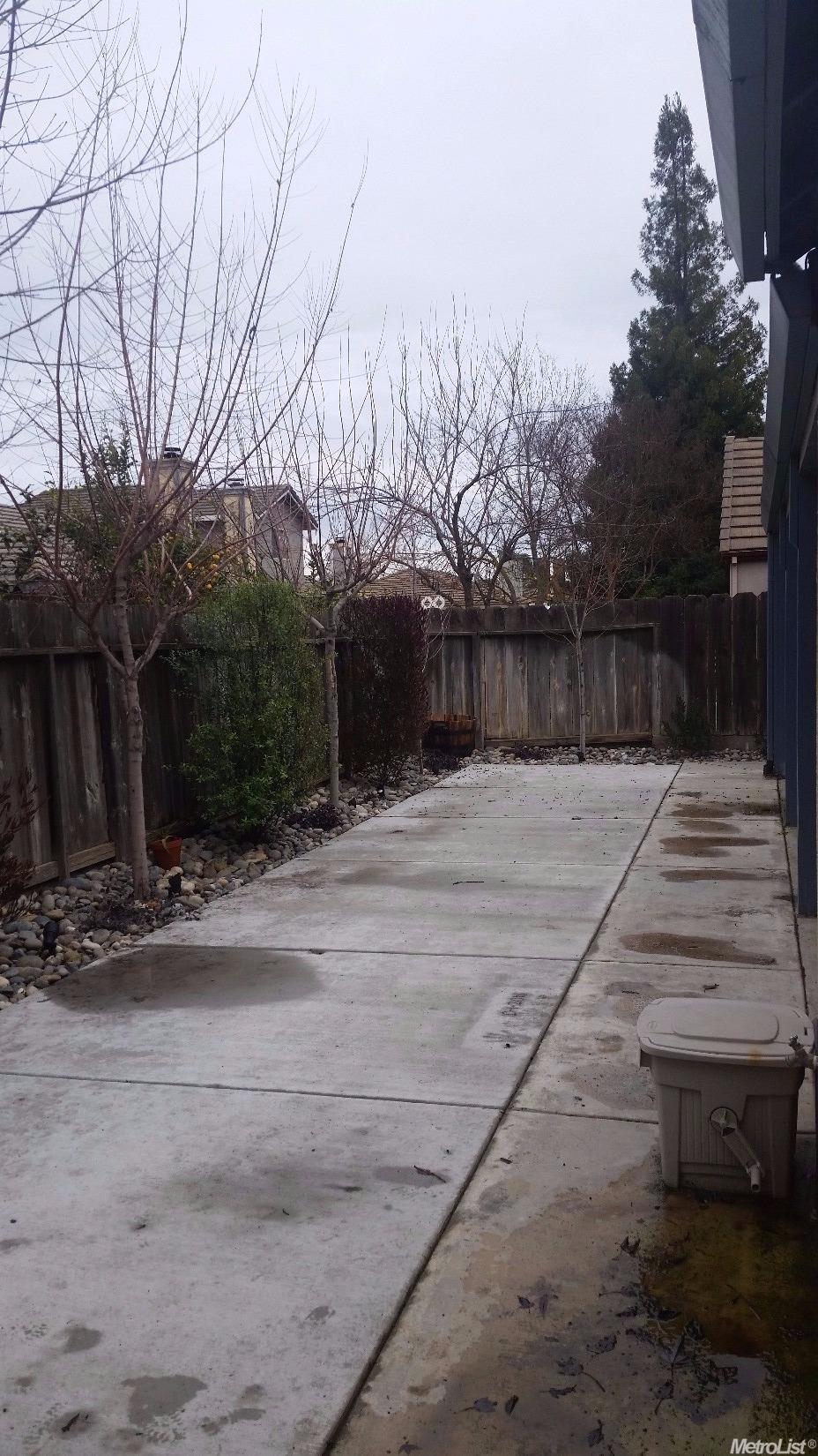 1107 Kirksey Dr, Turlock, CA 95382 photo 4