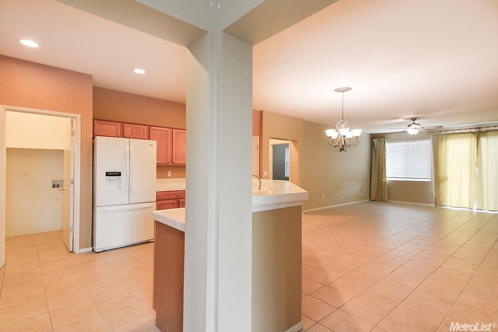 2046 Pasado Ave, Manteca, CA 95336 photo 8