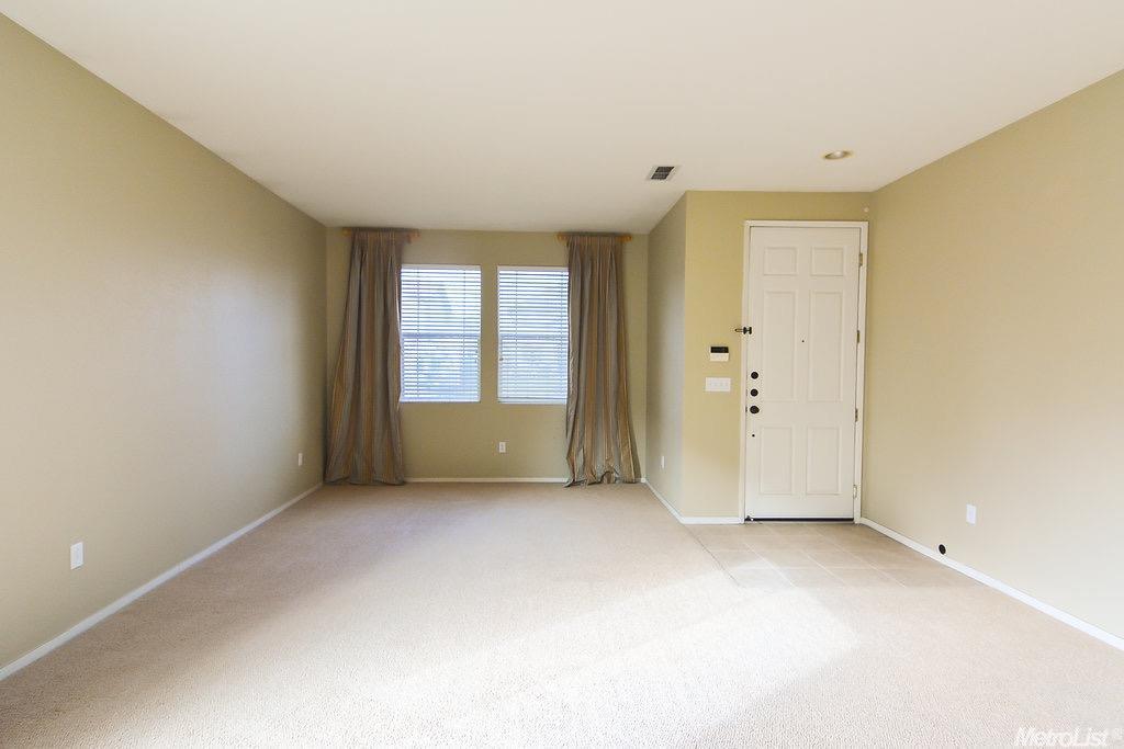 2046 Pasado Ave, Manteca, CA 95336 photo 4