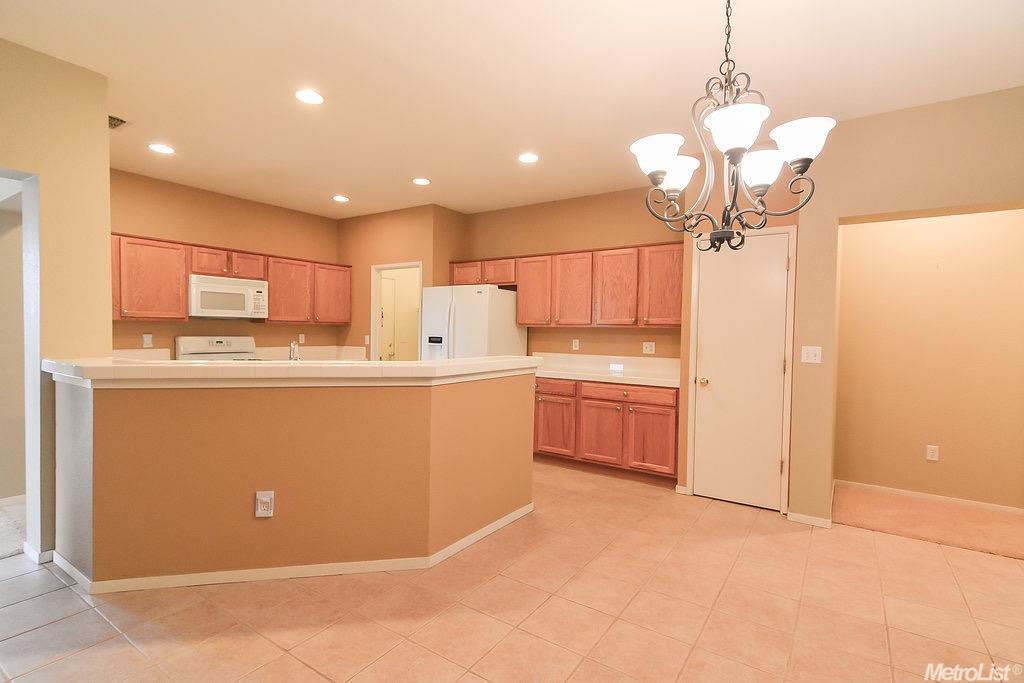 2046 Pasado Ave, Manteca, CA 95336 photo 12