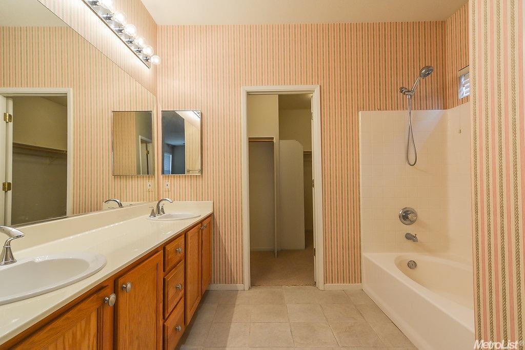 2046 Pasado Ave, Manteca, CA 95336 photo 25