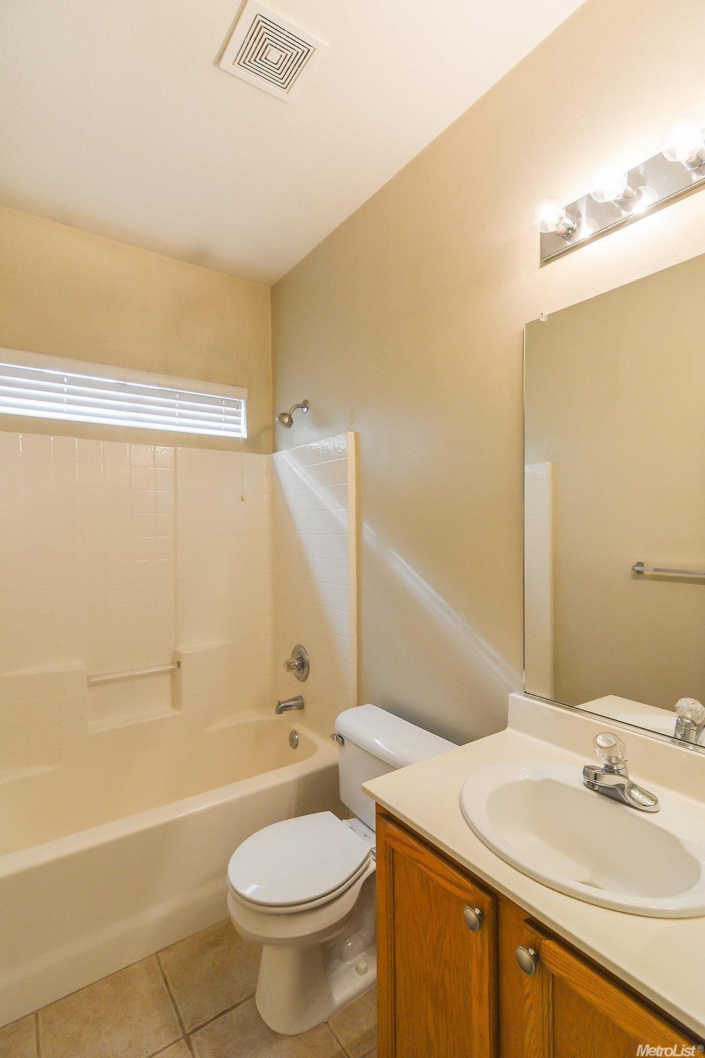 2046 Pasado Ave, Manteca, CA 95336 photo 19