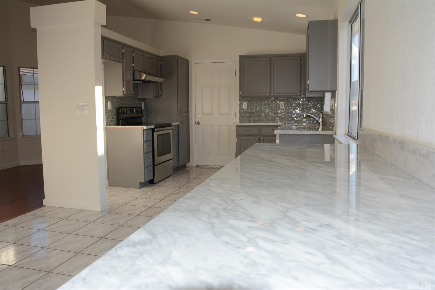 1921 Thomas Dehaven Ct, Tracy, CA 95376 photo 9