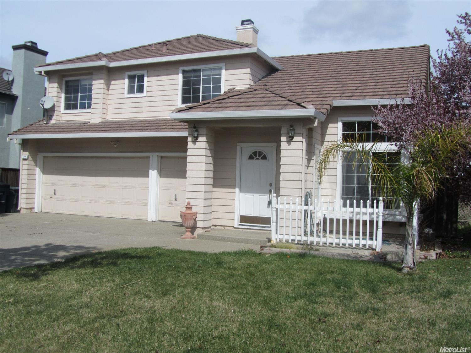 1235 Yorkshire, Tracy, CA 95376 photo 1