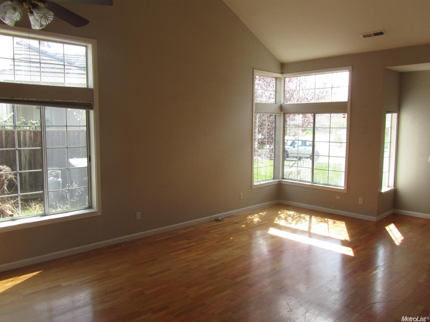 1235 Yorkshire, Tracy, CA 95376 photo 4