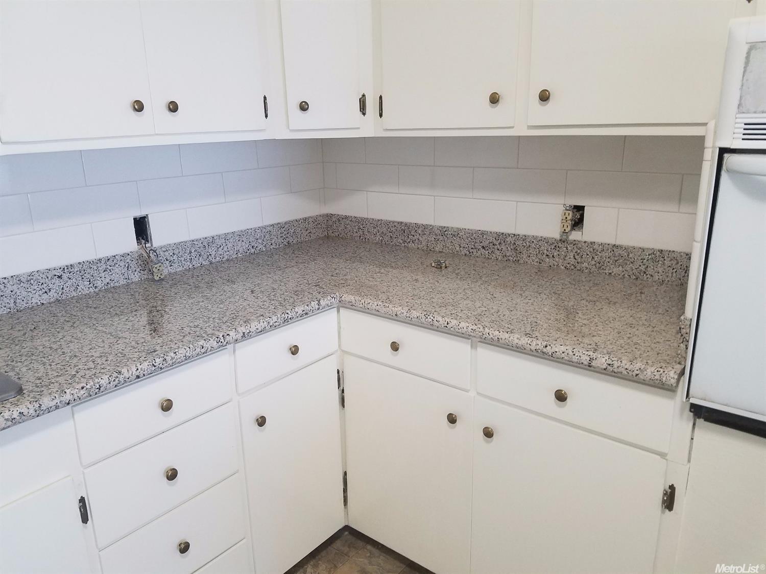 1904 Robertson Rd, Modesto, CA 95351 photo 4