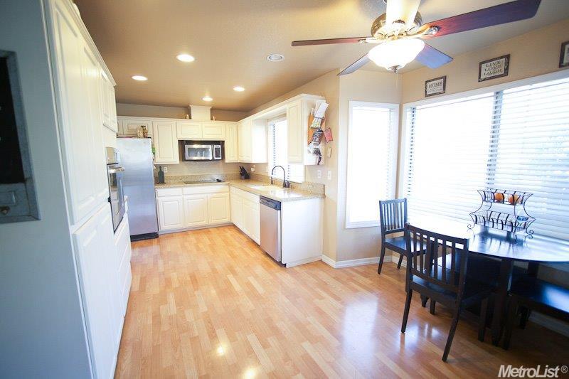 1429 Spindrift Way, Manteca, CA 95337 photo 5