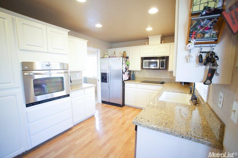 1429 Spindrift Way, Manteca, CA 95337 photo 3