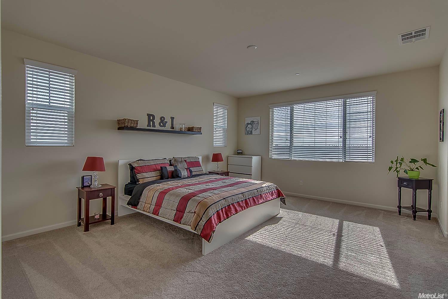 684 Sawtooth, Manteca, CA 95337 photo 7