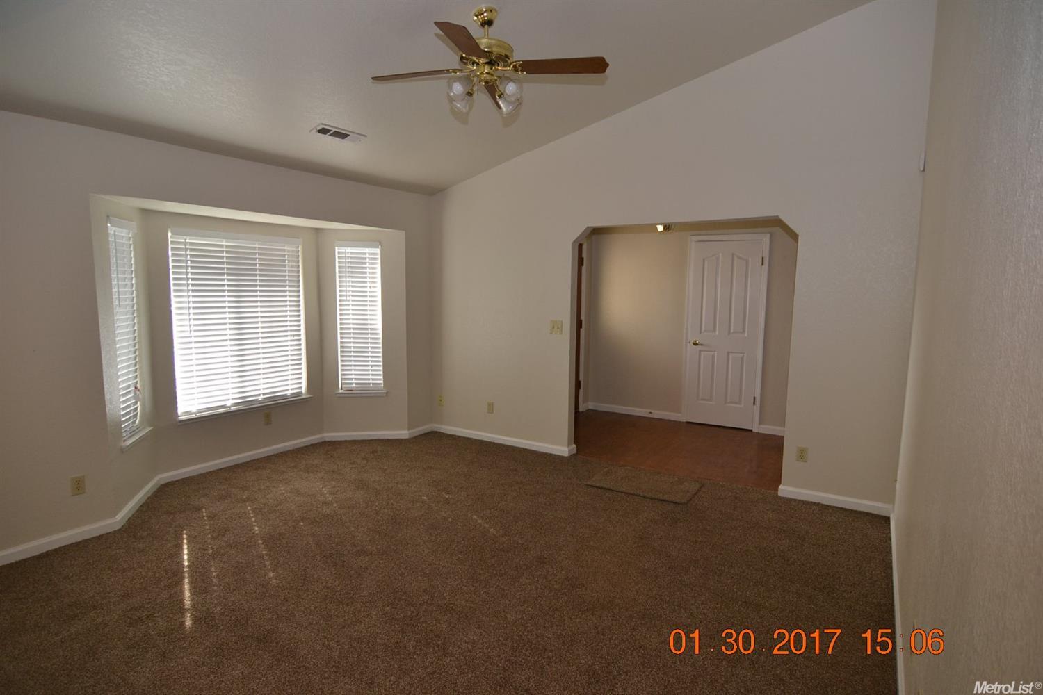 803 Hartwick Ave, Turlock, CA 95382 photo 4