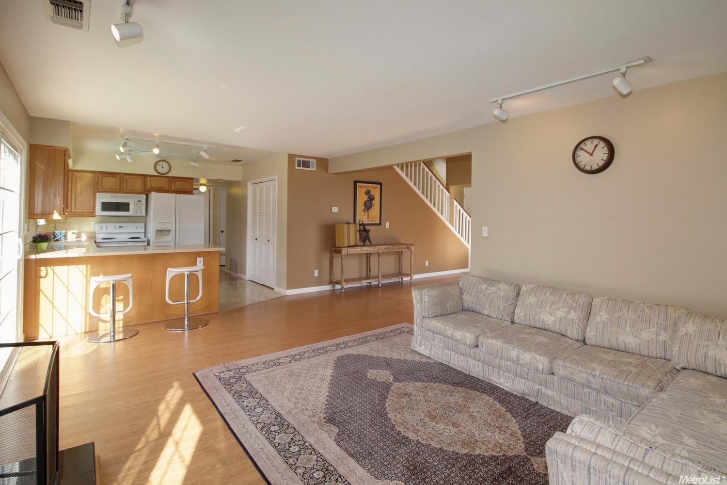 909 Bliss Ct, Davis, CA 95618 photo 8