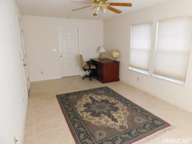 3813 Eton Ln, Modesto, CA 95355 photo 8