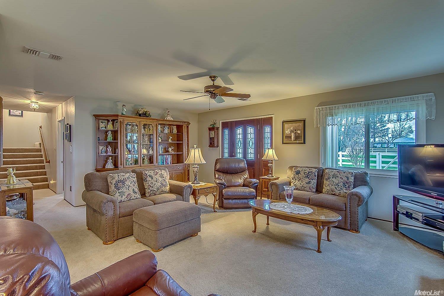 9973 E Underwood Rd, Acampo, CA 95220 photo 6