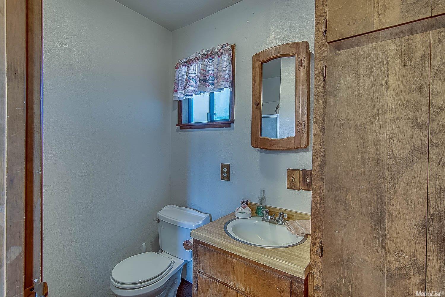 9973 E Underwood Rd, Acampo, CA 95220 photo 23