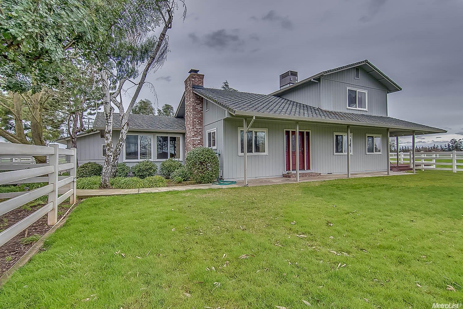 9973 E Underwood Rd, Acampo, CA 95220 photo 2