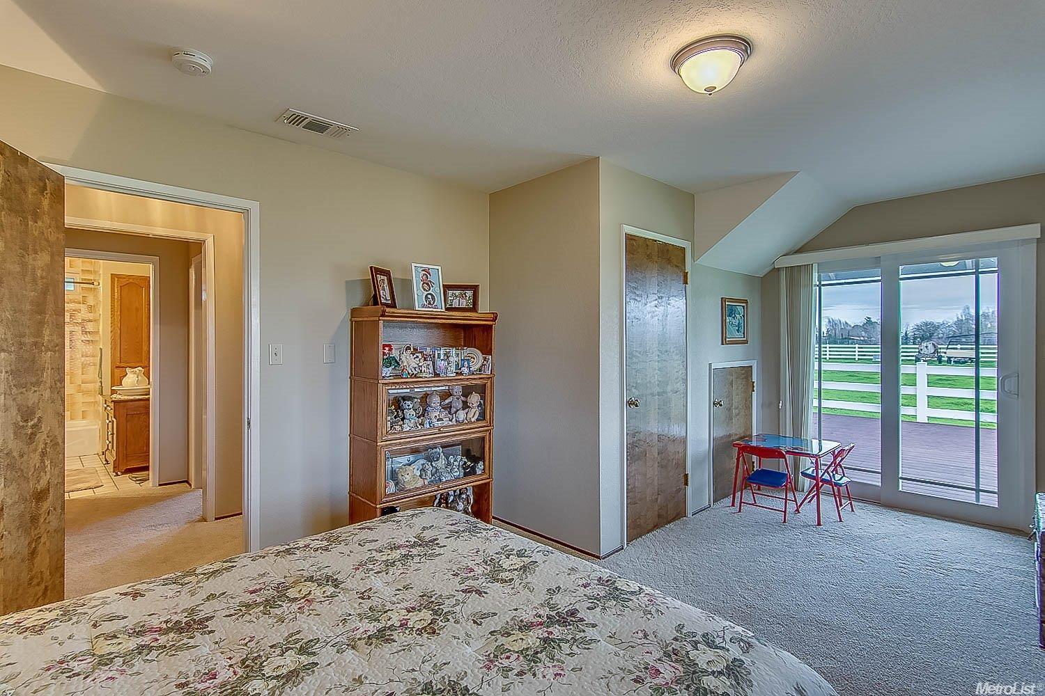 9973 E Underwood Rd, Acampo, CA 95220 photo 11