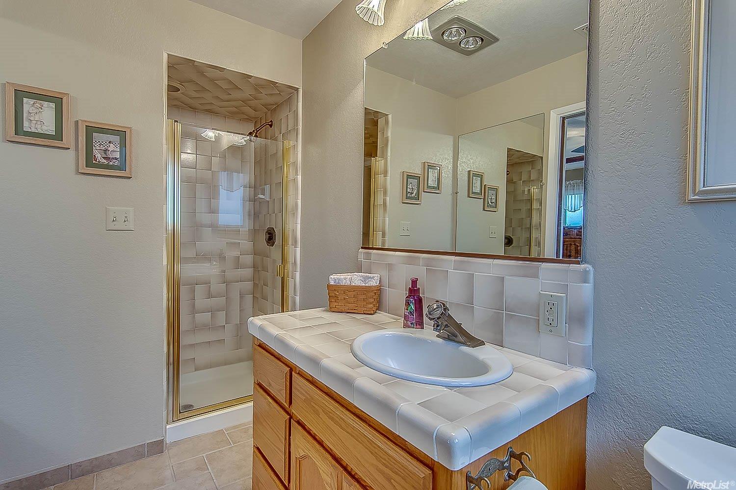 9973 E Underwood Rd, Acampo, CA 95220 photo 18