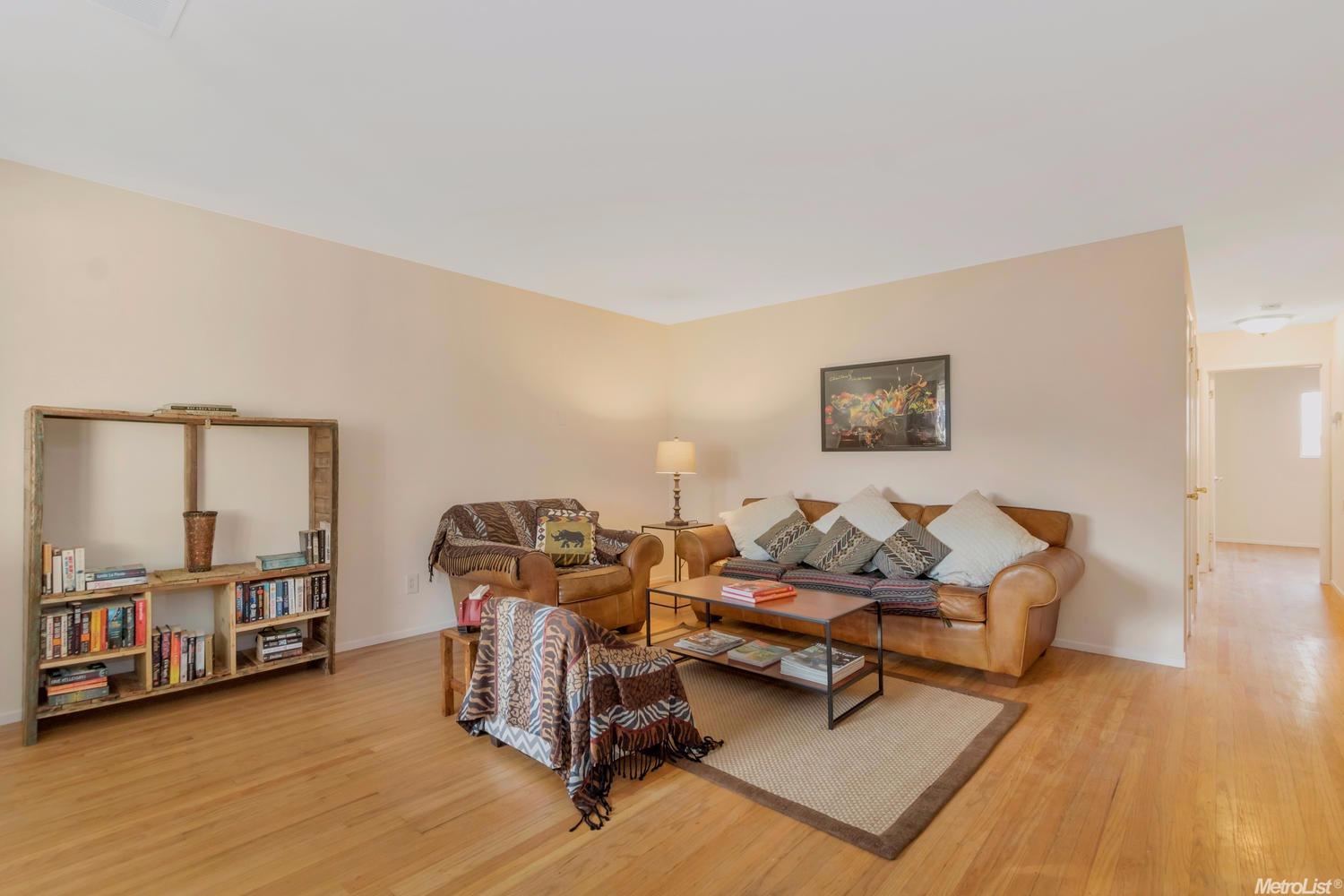 1501 L St, Davis, CA 95616 photo 2