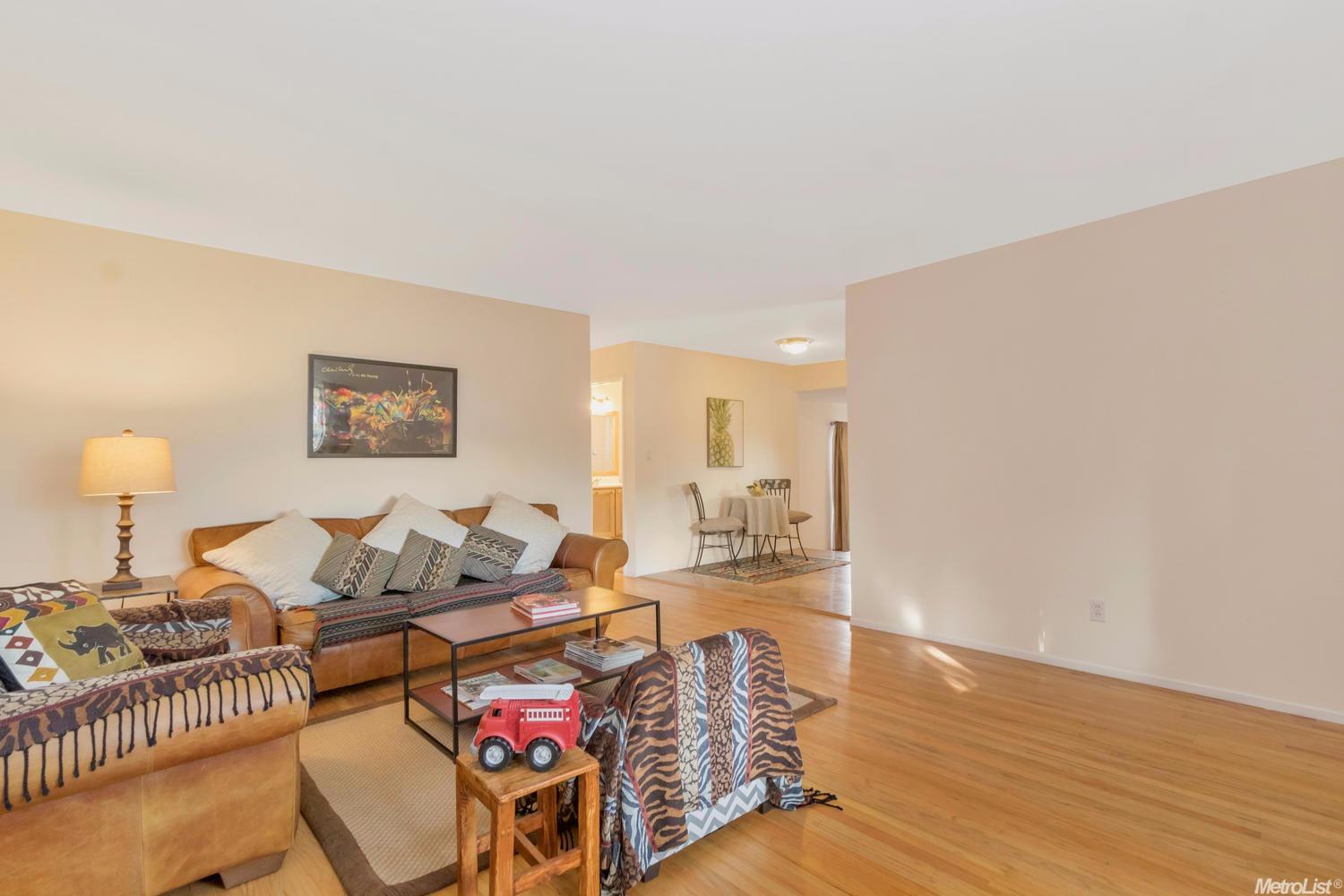 1501 L St, Davis, CA 95616 photo 3