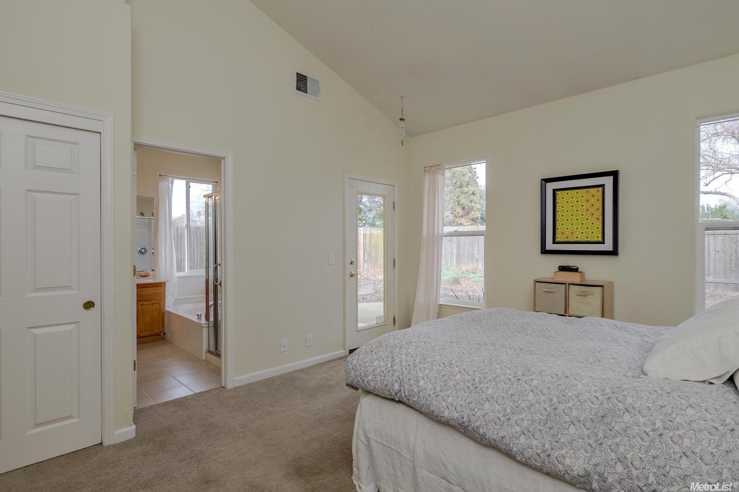 1127 Mesquite Dr, Davis, CA 95618 photo 13