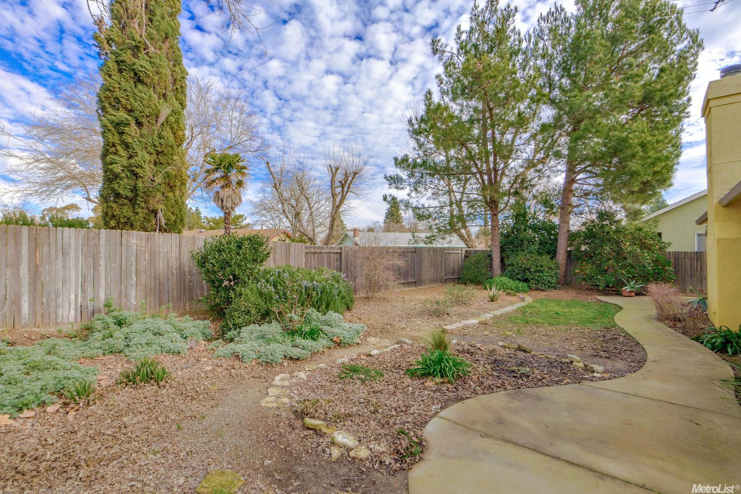 1127 Mesquite Dr, Davis, CA 95618 photo 24