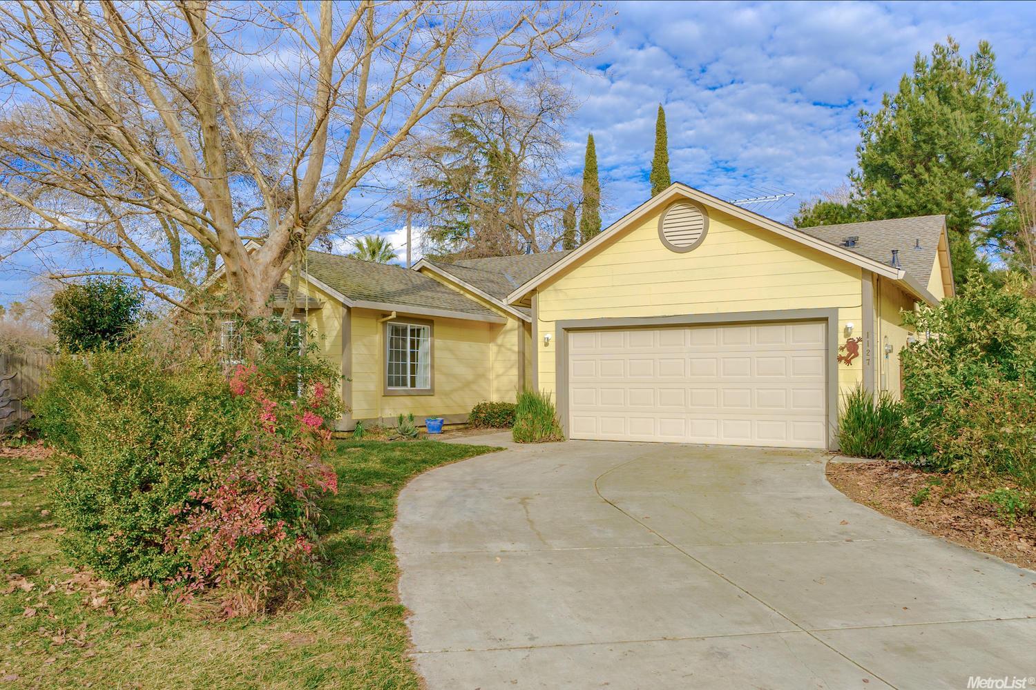 1127 Mesquite Dr, Davis, CA 95618 photo 1