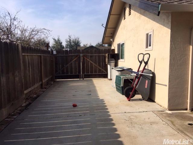 1686 Springcreek Way, Manteca, CA 95337 photo 23
