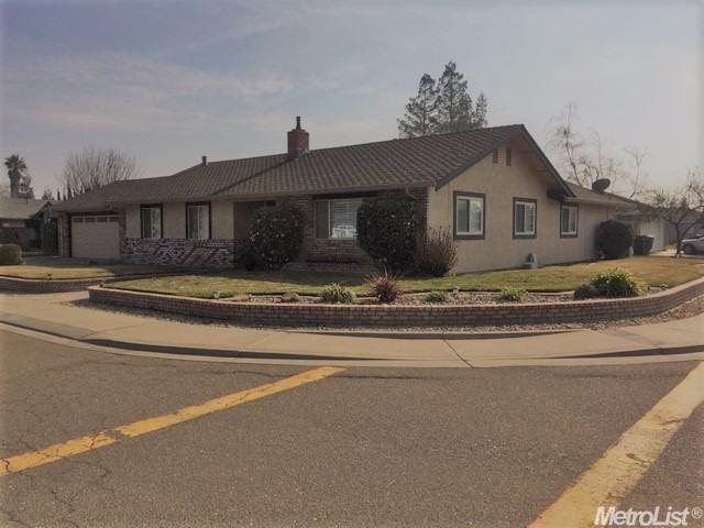 1686 Springcreek Way, Manteca, CA 95337 photo 2
