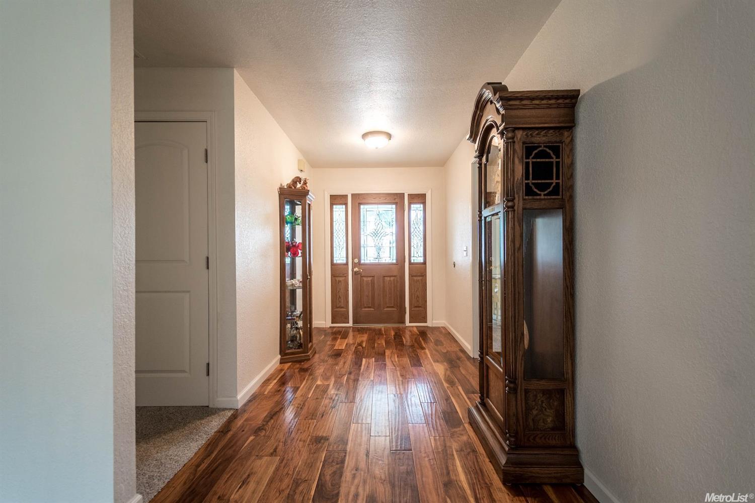 1230 Windsor Pl, Manteca, CA 95336 photo 6