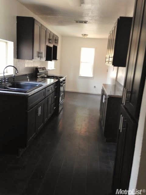 810 Kerr, Modesto, CA 95354 photo 3
