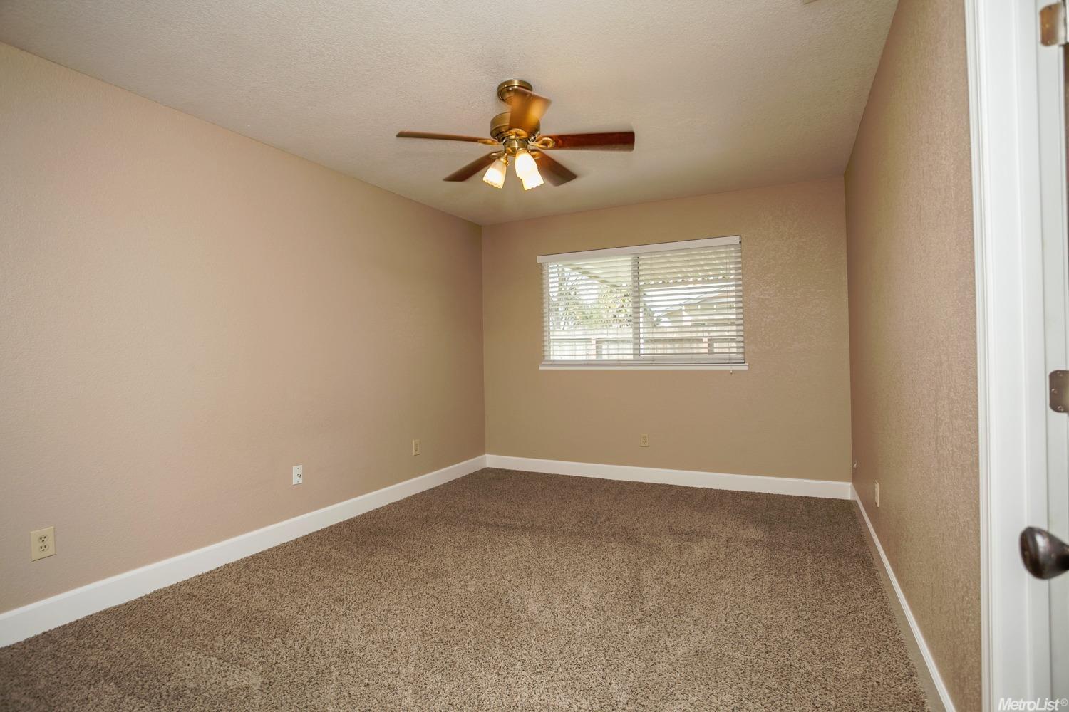 1478 W 4th St, Ripon, CA 95366 photo 7