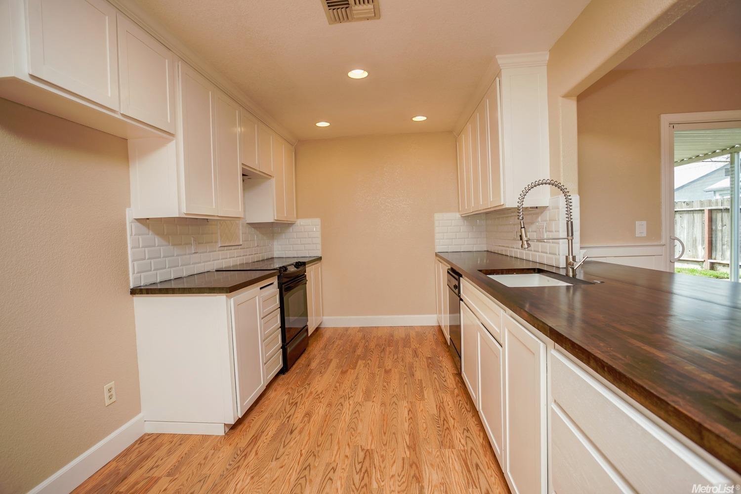 1478 W 4th St, Ripon, CA 95366 photo 11