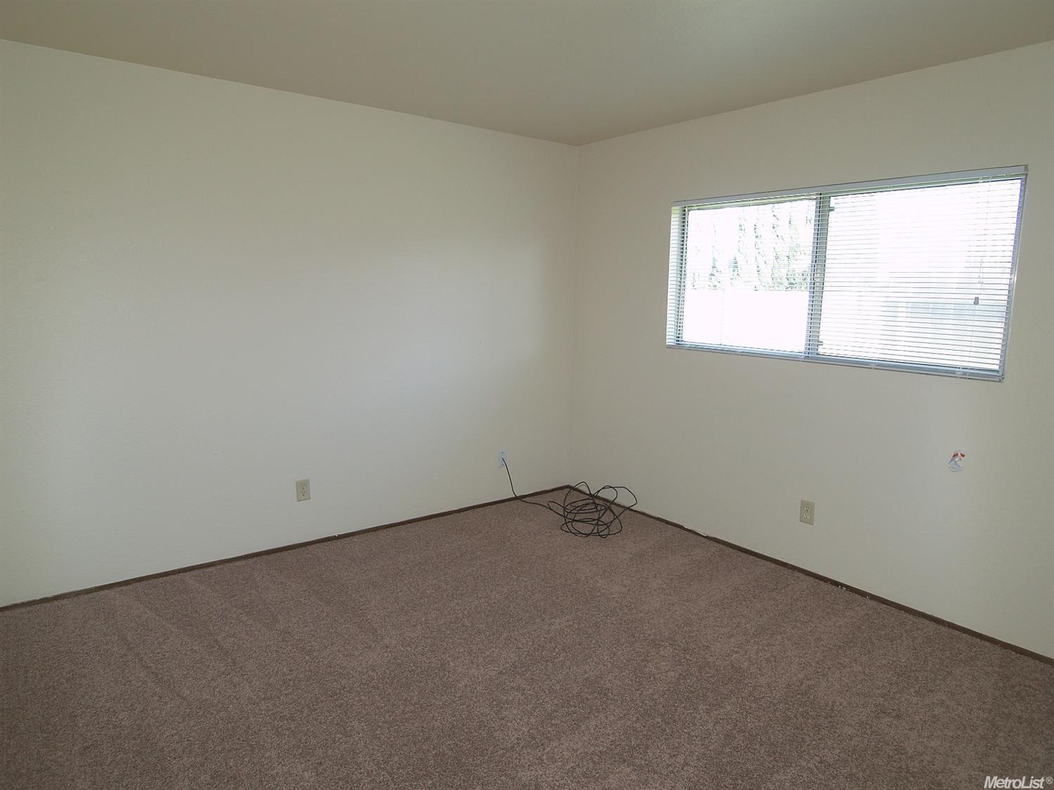 1078 Phillips Dr, Manteca, CA 95336 photo 24