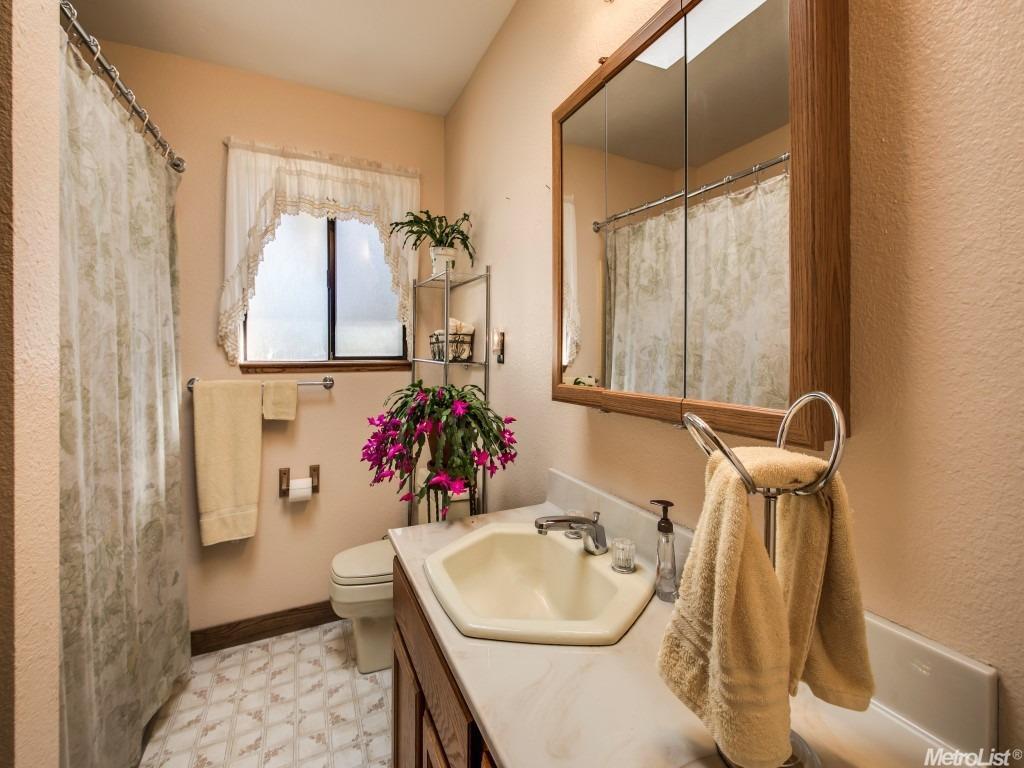 7030 Railroad Flt, Mountain Ranch, CA 95246 photo 15