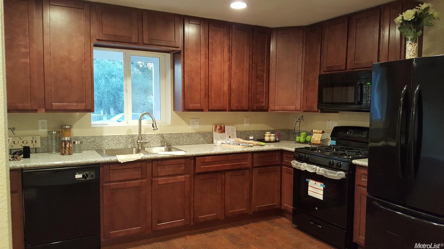 438 Ryder Way, Modesto, CA 95351 photo 3