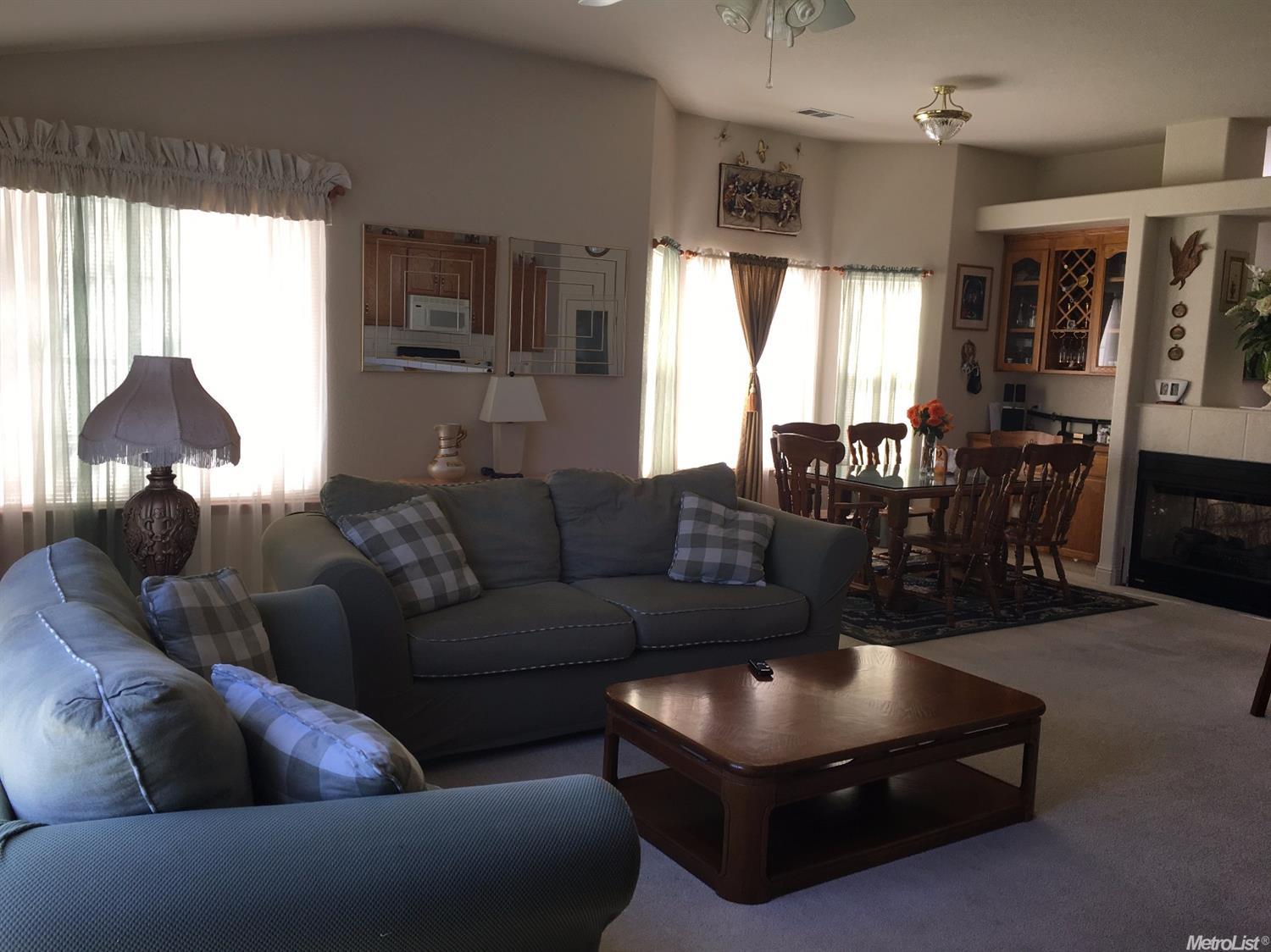 512 Victory Ave, Manteca, CA 95336 photo 4