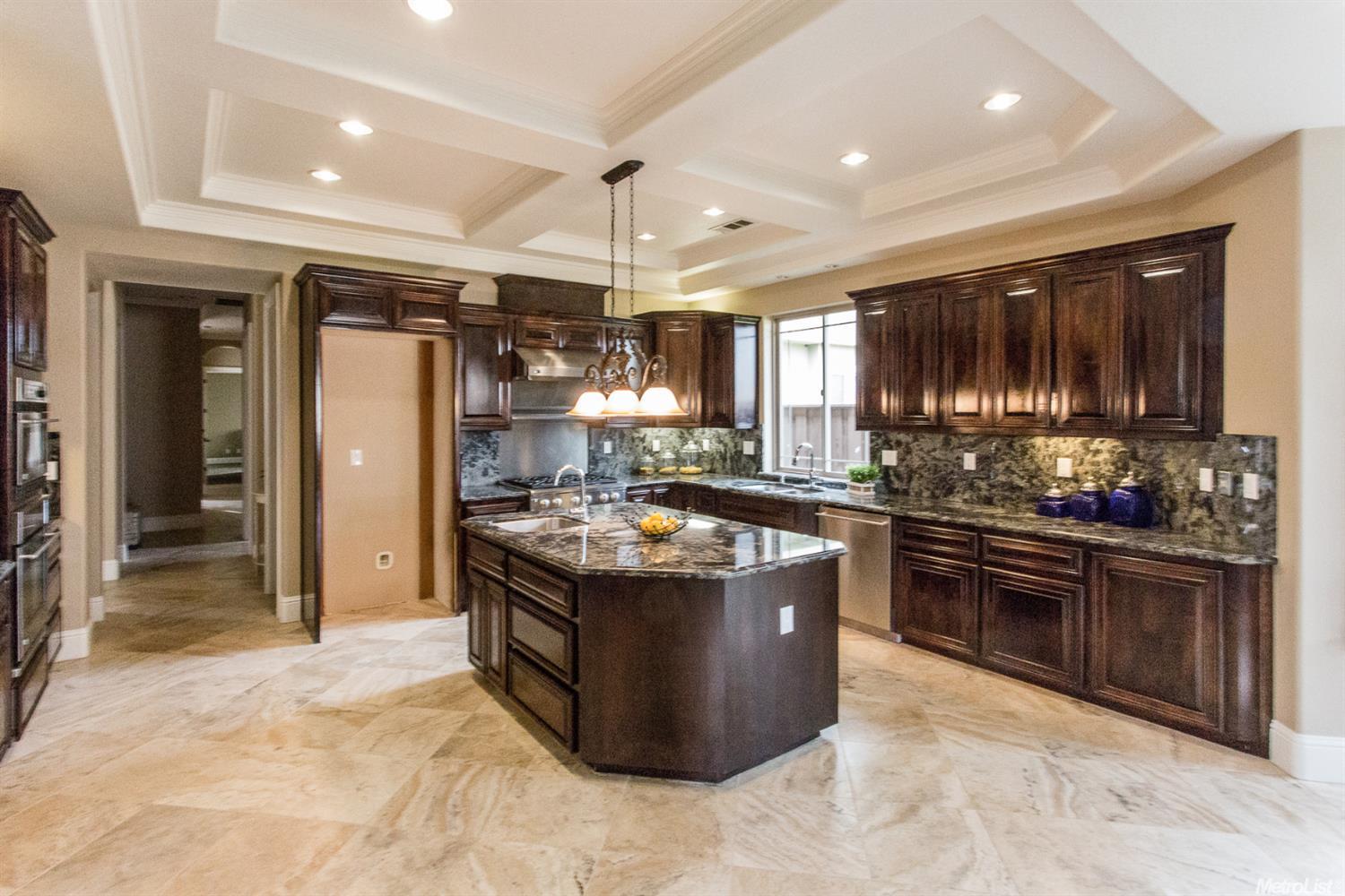 1002 N Canyon Dr, Modesto, CA 95351 photo 9