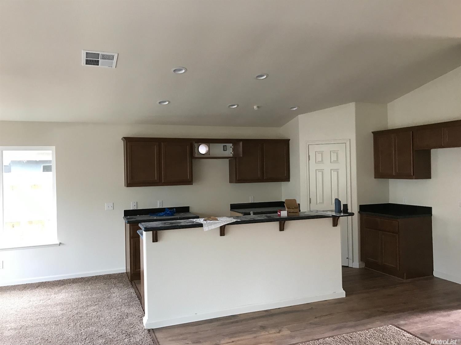 2114 W Pincay St, Merced, CA 95348 photo 4