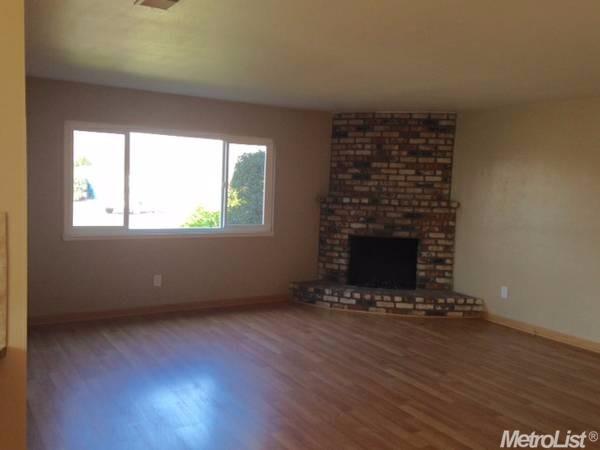 2800 Rose Ct, Ceres, CA 95307 photo 8