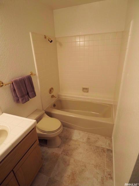 1082 Harrington Way, Carmichael, CA 95608 photo 7