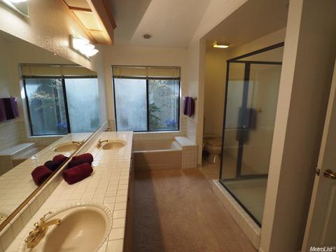 1082 Harrington Way, Carmichael, CA 95608 photo 9
