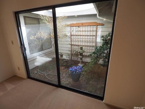 1082 Harrington Way, Carmichael, CA 95608 photo 2