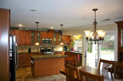 418 Grande Ave, Davis, CA 95616 photo 2